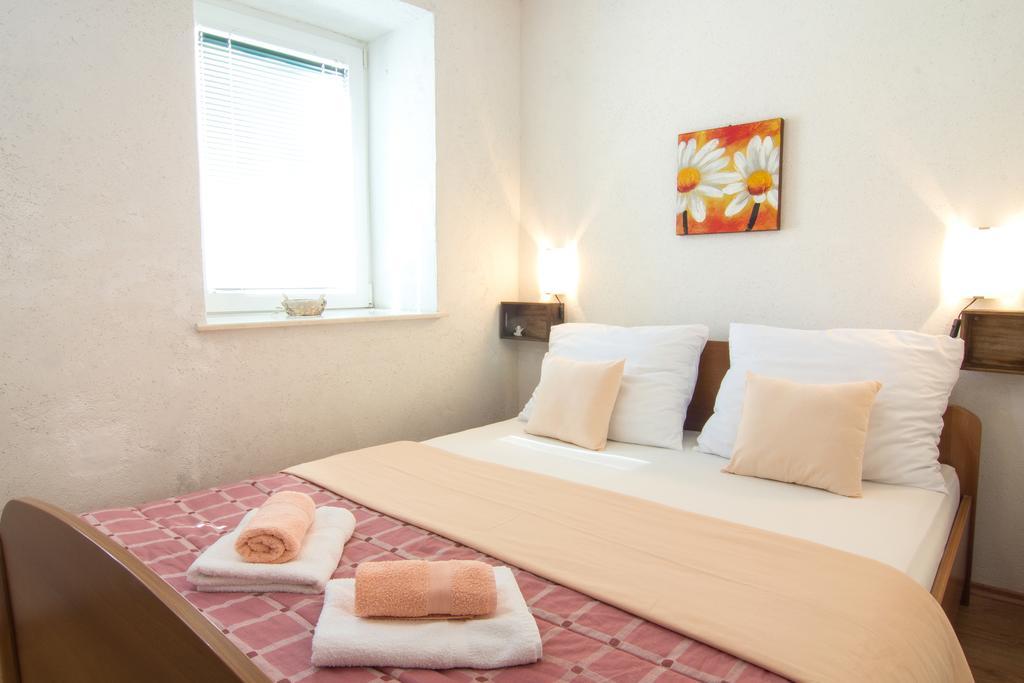 Split Inn Apartments الغرفة الصورة