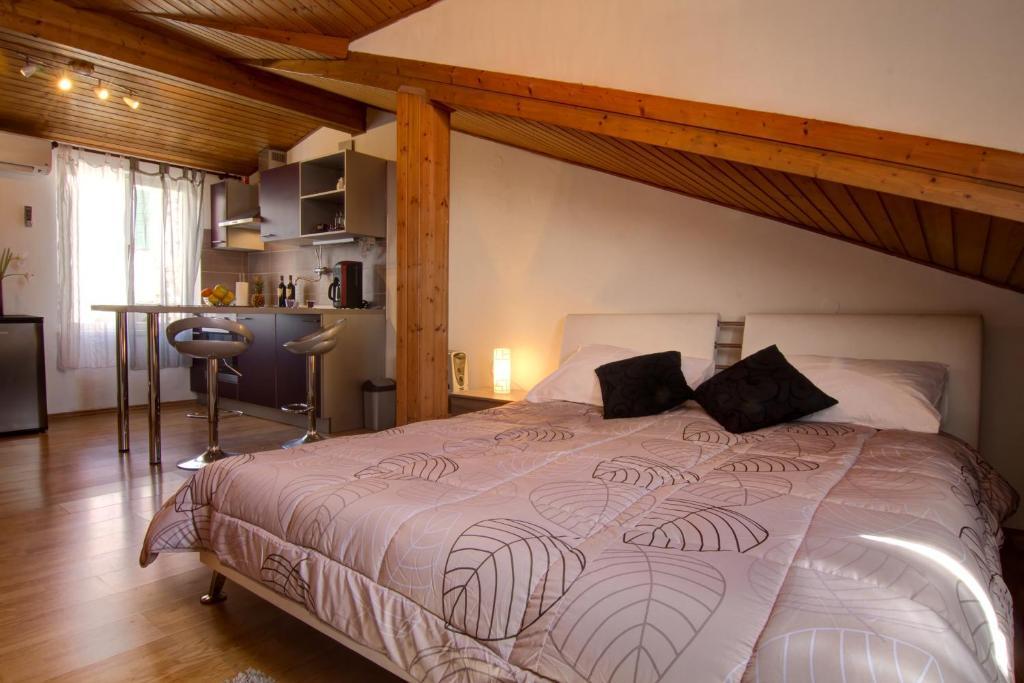 Split Inn Apartments الغرفة الصورة
